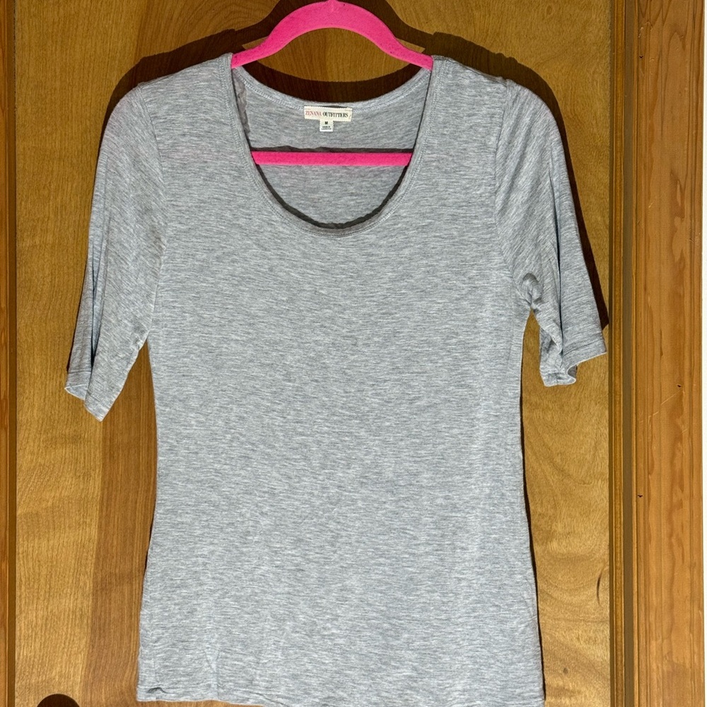 Zenana Outfitters Light Gray Short Sleeve Tee